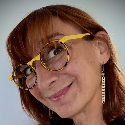 Portrait d'Isabelle Rivart, créatrice de Trousséo, orthopédagogue et formatrice d'enseignants